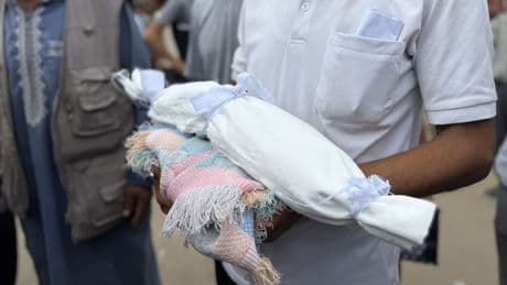 Gazze'de 5 aylık bir bebek daha açlıktan hayatını kaybetti