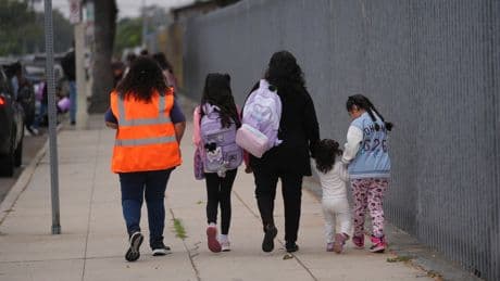 California bill would require parents be notified when immigration enforcement is at school