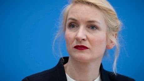 Maskenaffäre: Ines Schwerdtner fordert Jens Spahn zum Rücktritt auf