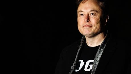 Elon Musk says Google has the best shot at being the leader in AI