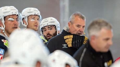 Eisbären-Trainer mit Ansage: Profis sollen in den Spiegel schauen
