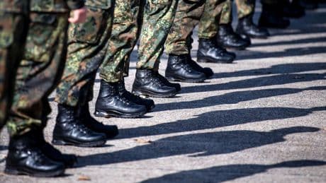 Verteidigungsfall: Nur 16 Prozent würden auf jeden Fall für Deutschland kämpfen