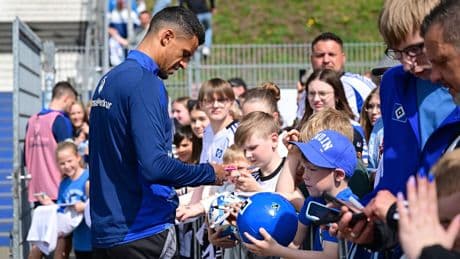Keine Geschenke! Überraschendes Debüt? - Die Meister-Attacke des HSV