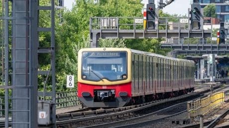 Personalausfall sorgt für S-Bahn-Chaos – Störung auch am Sonntag