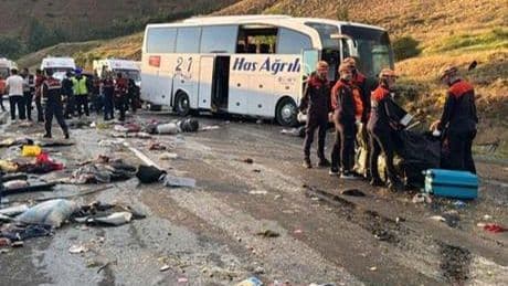 SON DAKİKA HABER: Sivas'ta feci kaza! Ölü ve yaralı sayısı artıyor!
