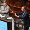 Jambon onder vuur in parlement na lezing van kabinetschef, oppositie niet overtuigd door verdediging: “Vipticketjes naar de achterkamers van Arizona”