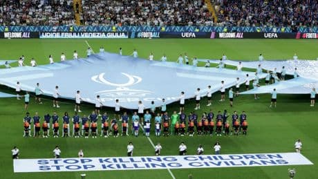 UEFA condena los ataques de Israel tras la indignación de Salah: "Dejad de matar niños, dejad de matar civiles"