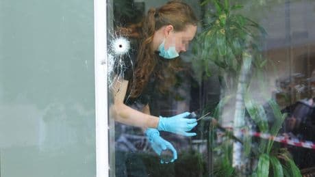 LKA ermittelt - Schüsse auf Bürogebäude in Hamburg