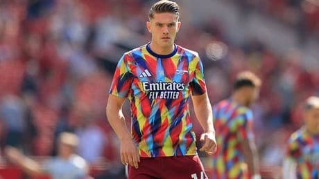 Manchester United vs Arsenal - Premier League: Live score, team news and updates as Viktor Gyokeres makes his Premier League debut for the Gunners while hosts' new striker Benjamin Sesko starts on the bench