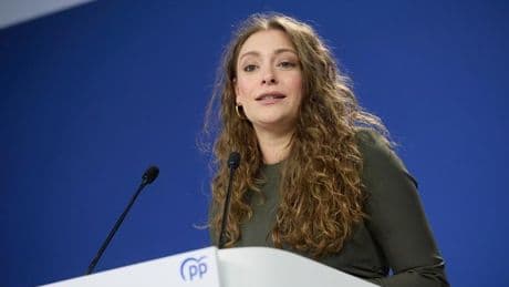 Ester Muñoz, una "currante" del ala dura del PP para dirigir el grupo parlamentario en el Congreso