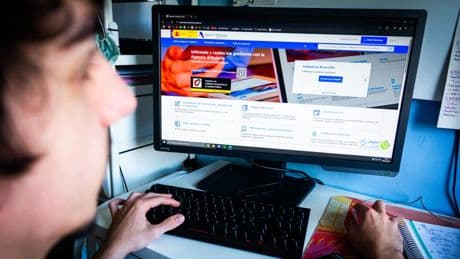 Último día para hacer la renta: jubilados e inversores pueden pagar caro el despiste