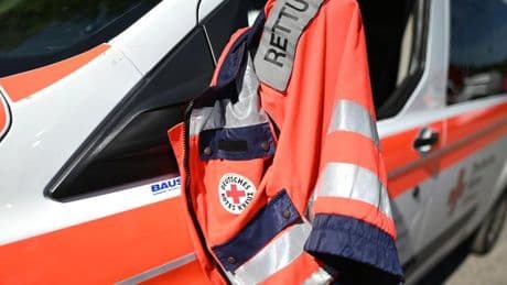 Zu spät reagiert: Zwei Kinder werden bei Unfall schwer verletzt