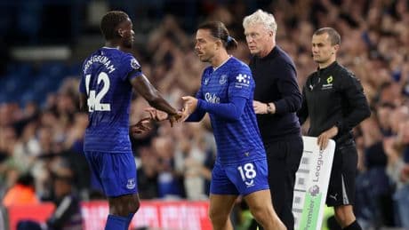 Grealish debuta con el Everton, que pierde contra el Leeds