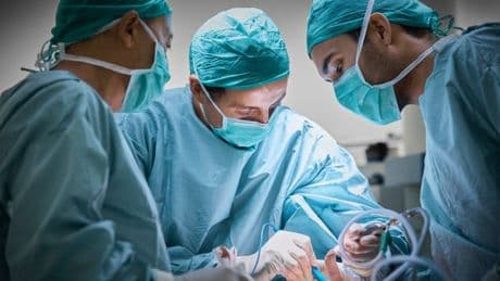 Plastic surgeons share the common cosmetic procedure they’d never get