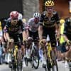 Tour de France 2025 : les abeilles de la Visma-Lease a bike ont encore tenté de piquer Tadej Pogacar, mais sont restées inoffensives