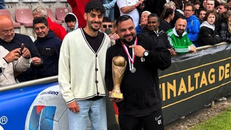 Erst Meisterschaft, jetzt Pokal - Hemelingen feiert Bremer Double mit Dinkci