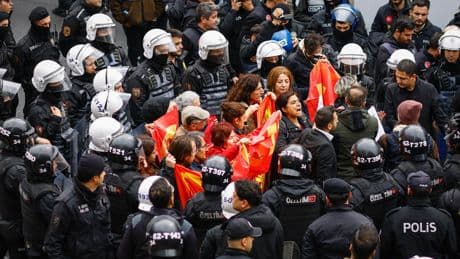 Turquie : plus de 400 arrestations à Istanbul, selon une association d’avocats
