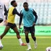 Ukraine - France. Ousmane Dembélé a participé à la séance collective des Bleus