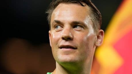 Manuel Neuer grüßt aus dem Urlaub – seine Frau kommentiert