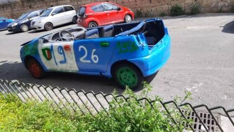 Napoli, auto rubata per festeggiare lo scudetto. Geolier ricompra la vettura alla donna