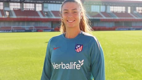 Silvia Lloris: "Tenemos la ilusión intacta y vamos con todo a por la Champions y la Copa"