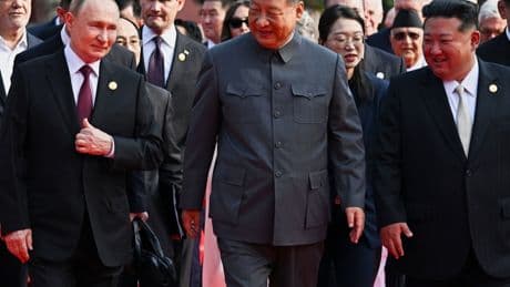 Peking: China feiert mit Kim und Putin Militärparade