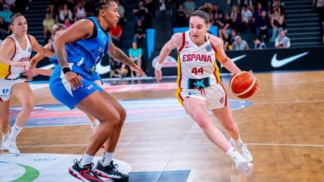 España luce el relevo generacional en su estreno en el Eurobasket