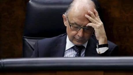 El origen del 'caso Montoro': «Operan como lobby al que importantes empresas se ven obligadas a contratar»
