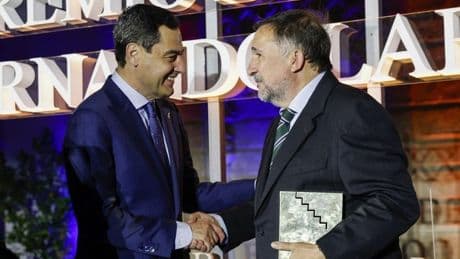 Vila-Sanjuán gana el Premio Fernando Lara por su novela 'Misterio en el barrio Gótico'
