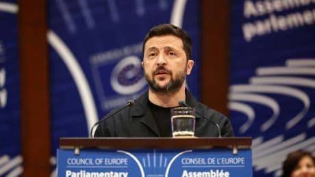 Selenskyj unterzeichnet Abkommen zur Einrichtung von Ukraine-Sondertribunal
