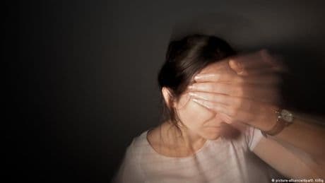 Trotz Feiertag: Bei diesen Neuro-Symptomen sollten Sie dringend zum Arzt