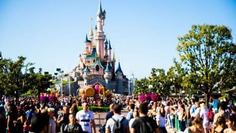 Mum warns parents planning Disney holidays to avoid saying one phrase to kids