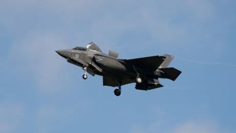Britain to buy 12 nuclear-carrying F-35A warplanes worth £700,000,000