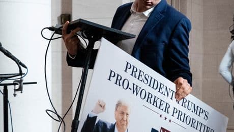 Trump’s New Tax Cuts Could Shower Americans With Cash, for Now
