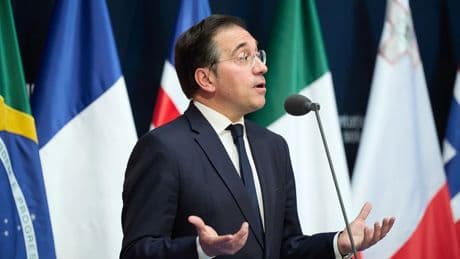 Albares condena "firmemente" la intención de Israel de tomar la ciudad de Gaza: "Es contraria al derecho internacional"