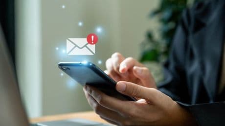 The five-word message that could see your bank account emptied by scammers