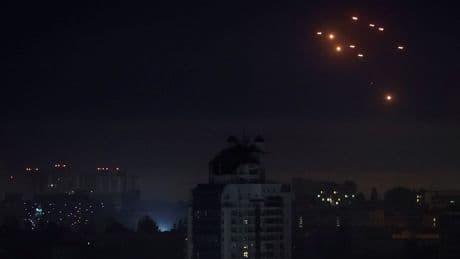 Rusya’dan Kiev’e hava saldırısı, Sumi'de 11 köy için daha tahliye emri