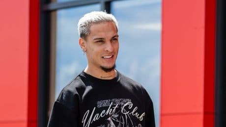 Man Utd flop Antony rejects third transfer this summer despite role in 'bomb squad'
