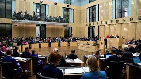 Bundesrat befasst sich mit Rentenerhöhung und "Investitions-Booster"
