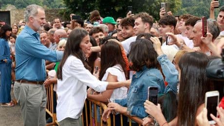 König Felipe und Königin Letizia: Sie besuchen betroffene Waldbrandgebiete