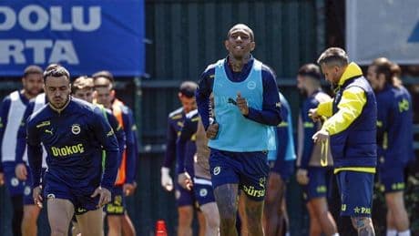 Fenerbahçe derbi mesaisini sürdürdü