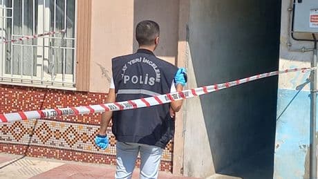 Manisa'da genç kadın evinde ölü bulundu
