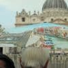 Ouverture du conclave : les fidèles se réunissent place Saint-Pierre