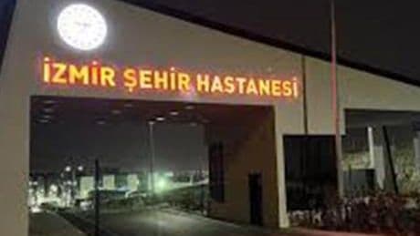 İzmir'de anne cinneti! İki çocuğunu bıçaklayıp intihar etti