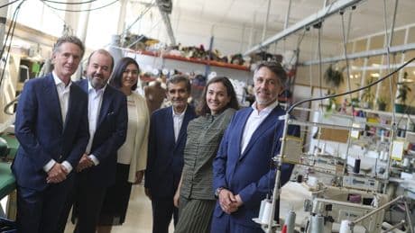 Adolfo Domínguez reduce pérdidas a 1,8 millones tras disparar ventas fuera