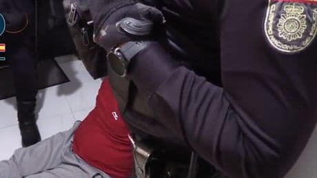 Detenida en Bilbao por explotar a mujeres en centros de manicura: de lunes a domingo sin cobrar
