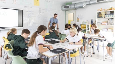 Los colegios de Madrid darán clase este miércoles con normalidad tras el histórico apagón