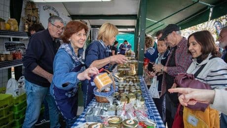 La feria del Pescado de Bermeo descubre los sabores de los grandes túnidos del mundo
