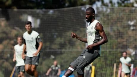El Real Madrid entrena antes de viajar a Estados Unidos