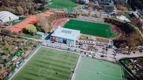 Schwimmbad, Athleten-Haus, Sportplatz - Eintrachts Mega-Pläne für Olympia